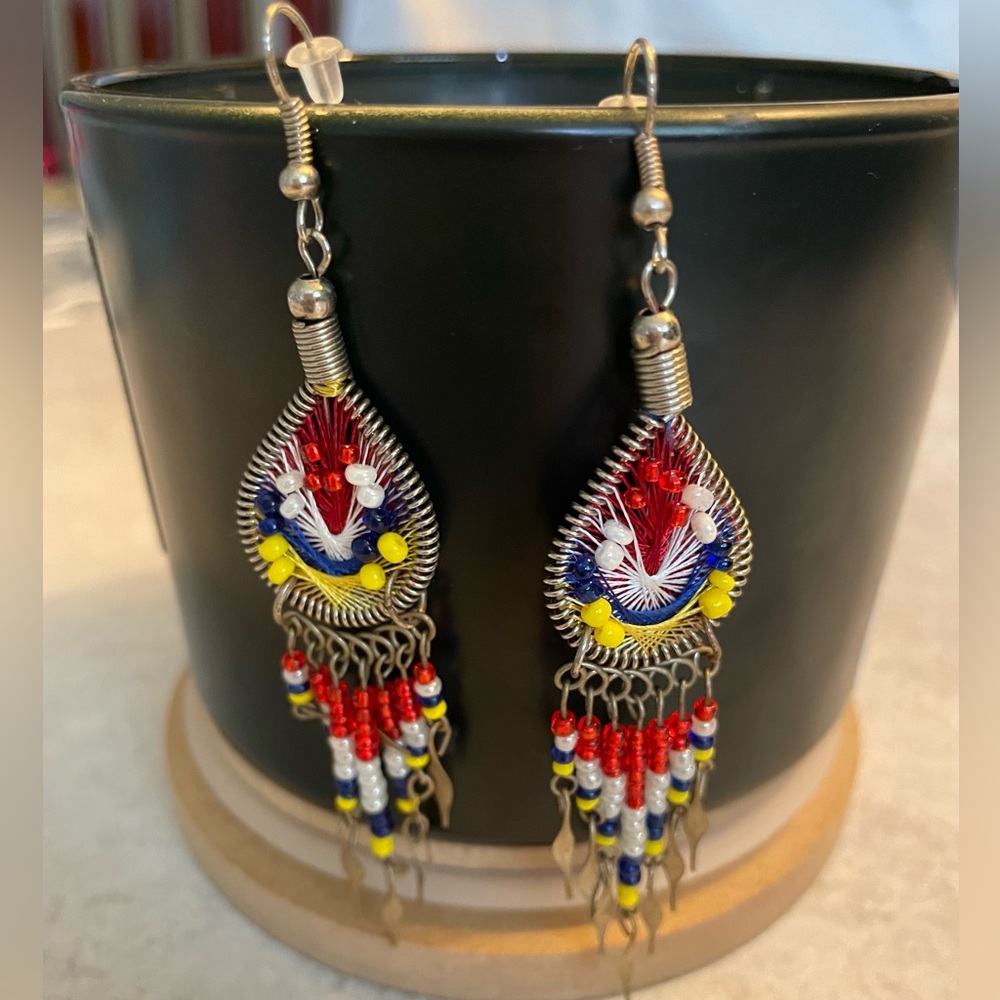 NWOT earrings beaded southwest gypsy boho style wire drop earrings